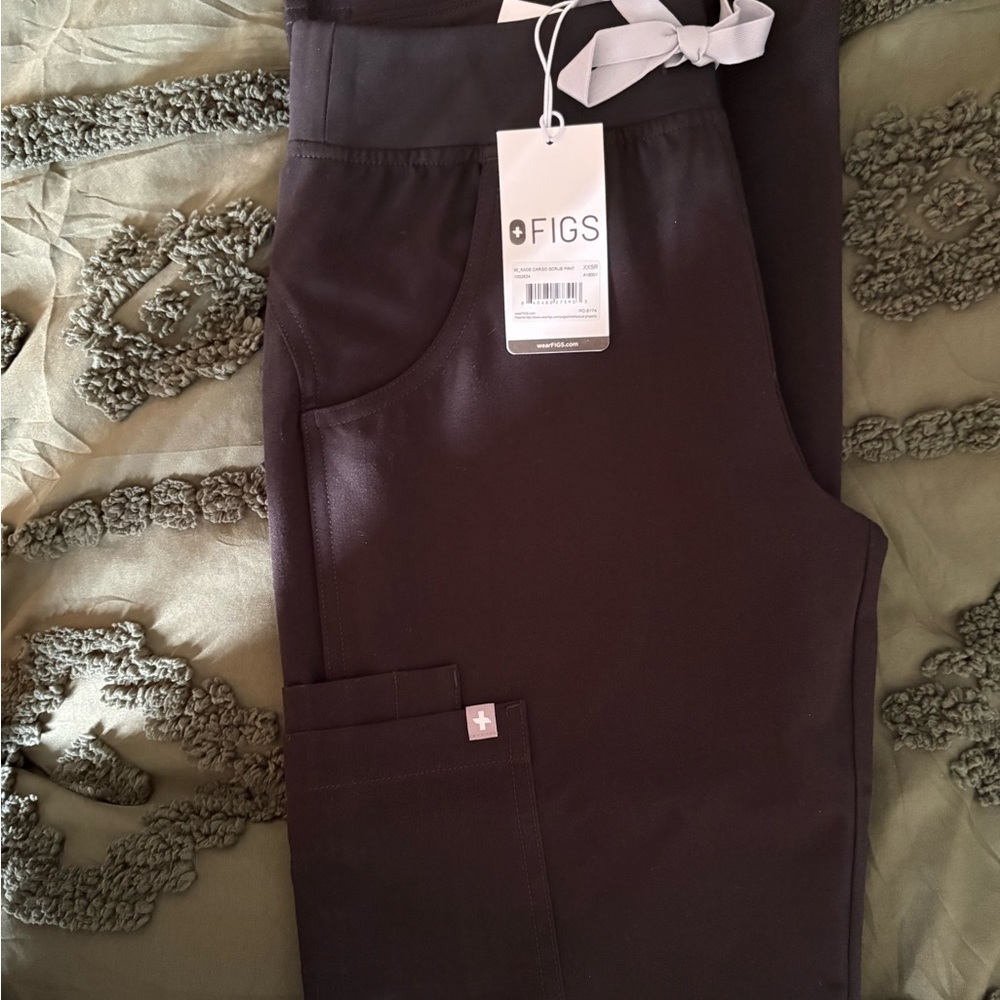 Figs Women's Straight Leg Kate Cargo Pants